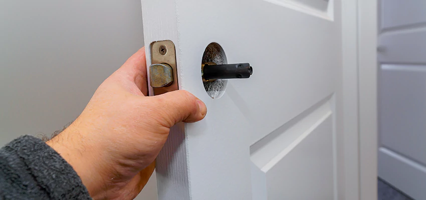 Nighttime Locksmith For Lock Repair in Belleville