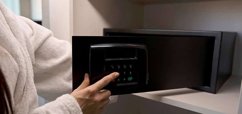Safe Unlocking Service Company in Belleville, Illinois