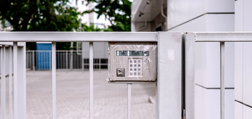 Gate Locks For Metal Gates in Belleville