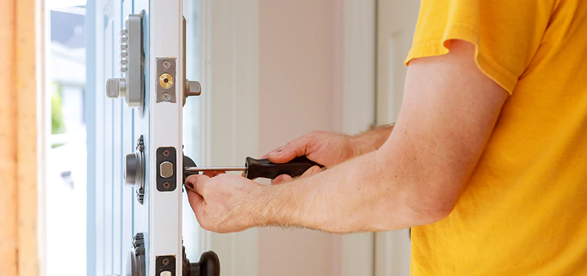 Eviction Locksmith For Key Fob Replacement Services in Belleville