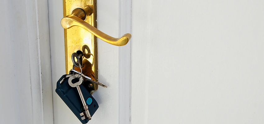 Broken Door Key Extraction in Belleville, IL